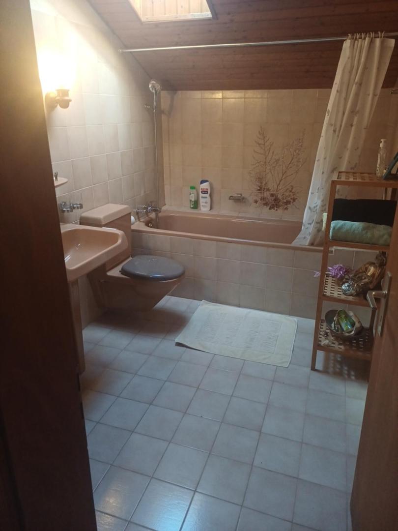 Wee Aroleid Hotel Port-Valais Ngoại thất bức ảnh